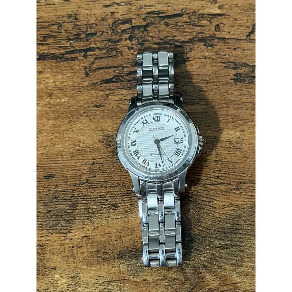 Seiko Premier Women’s Quartz Watch 7N82-0CG0 Silver Tone Roman Dial Date